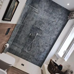 https://casa-zisa-palermo.sicilyhotelsitaly.net